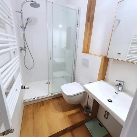 Glowna * غدينيا