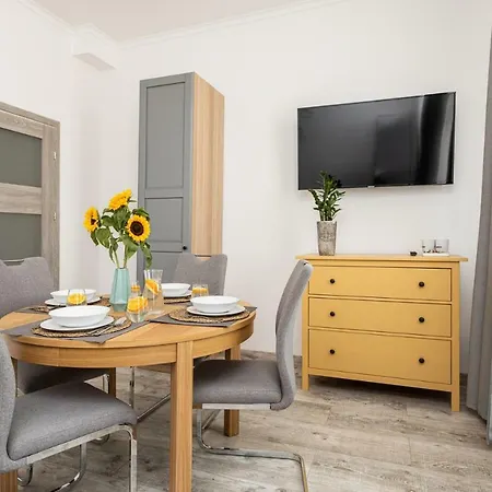 Glowna Apartment